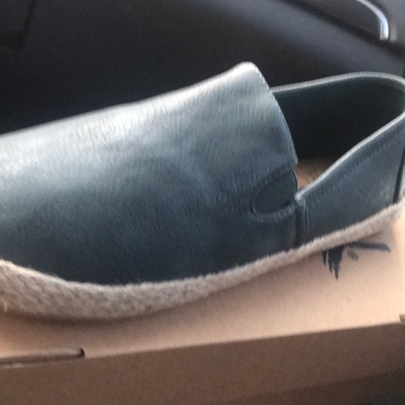 seven7 slip on shoes